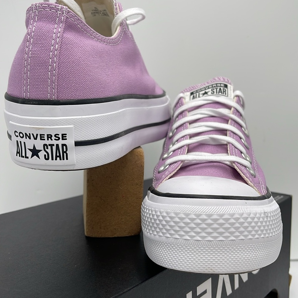 Converse WMNS A09394F CTAS LIFT OX
CLASSIC AMETHYST/WHITE/BLACK Platforms Snkrs - Picture 8 of 16